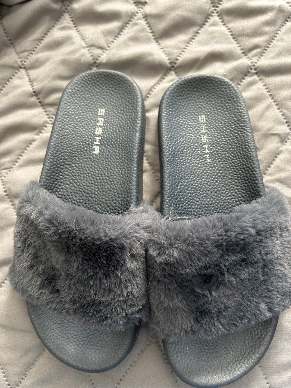 SHASHI Faux Fur Slide Slippers in Charcoal Gray